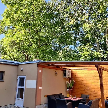 Cseresznyes Apartman Balatonalmádi Exterior foto