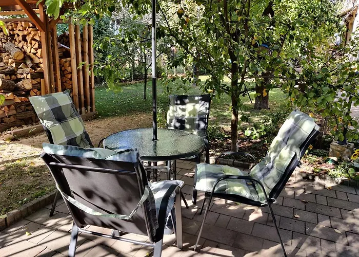 Cseresznyes Apartman